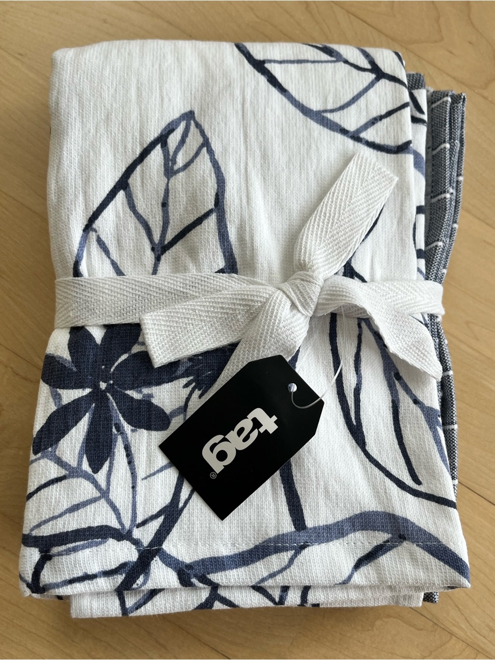 2 Tag 100% Cotton Dish Towels